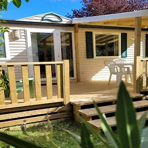Camping Chez Coralie, La Roque-d'Antheron